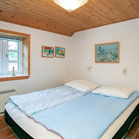Semesterbostad Lxxiv *